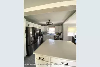 600 W Park Avenue, Oakhurst, NJ 07755 - Photo 4