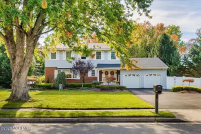 46 Gettysburg Drive, Manalapan Township, NJ 07726 - Photo 2