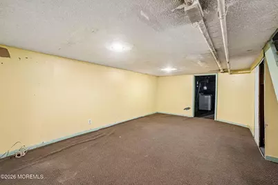 194 Lewis Street, Perth Amboy, NJ 08862 - Photo 28