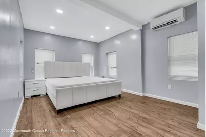 370 W Park Avenue, Oakhurst, NJ 07755 - Photo 18