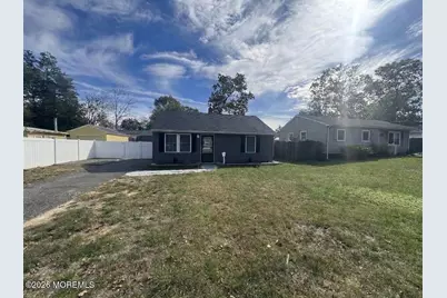 223 Windward Avenue, Beachwood, NJ 08722 - Photo 22