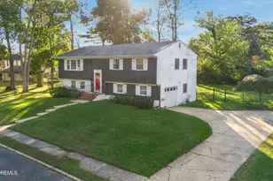 3 Roslyn Dr, Oakhurst, NJ 07755 - Photo 1