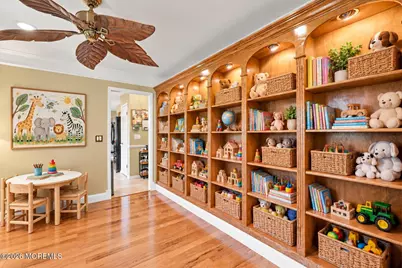 8 Assunpink Trail, Freehold, NJ 07728 - Photo 10