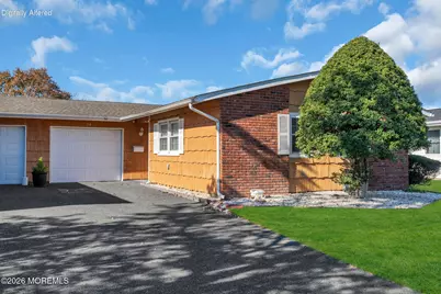 54 Darley Circle, Brick, NJ 08724 - Photo 2