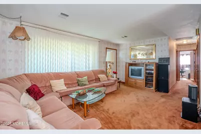 125 Floyd Avenue, Union Beach, NJ 07735 - Photo 12