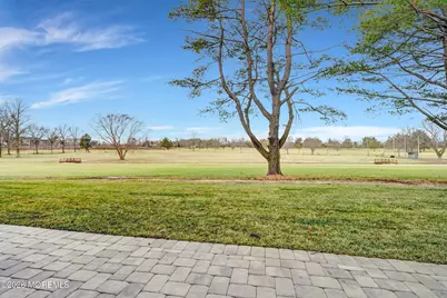 126 Eagle Way, Eatontown, NJ 07724 - Photo 4