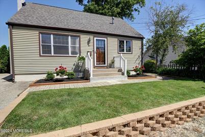 231 Outlook Boulevard, Keyport, NJ 07735 - Photo 1