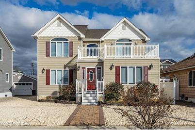 21 Magee Avenue, Lavallette, NJ 08735 - Photo 1