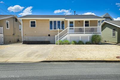 131 Kittiwake Avenue, Lavallette, NJ 08735 - Photo 1