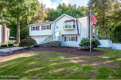 17 Lake Drive, Roosevelt, NJ 08555 - Photo 1