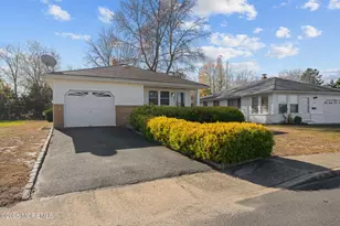 321 Curacao St, Toms River Township, NJ 08757 - Photo 1