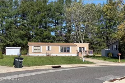 478 Charles Place, Freehold, NJ 07728 - Photo 1