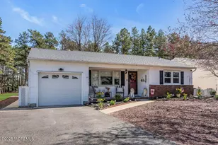 72 Millbrook Dr, Toms River Township, NJ 08757 - Photo 1