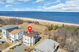 48 Bayside Pkwy, Keansburg, NJ 07734 - Photo 1