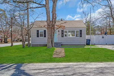 601 Spar Avenue, Beachwood, NJ 08722 - Photo 1