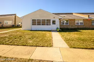 15 Pompton Plains Dr, Brick, NJ 08724 - Photo 1
