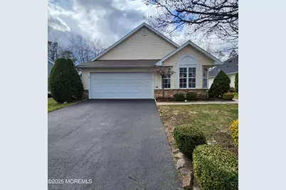 14 Wellington Lane, Lakewood, NJ 08701 - Photo 1