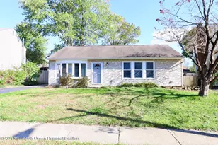 17 Commodore Ct, Barnegat, NJ 08005 - Photo 1