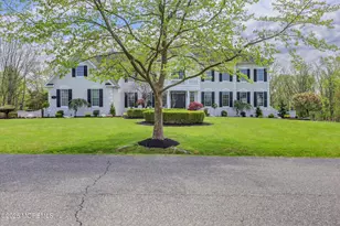 814 Dancer Ln, Manalapan Township, NJ 07726 - Photo 1