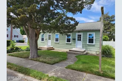 53 N Jackson Avenue, Manasquan, NJ 08736 - Photo 1