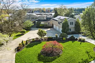 115 N Lakeshore Dr, Manahawkin, NJ 08050 - Photo 1