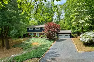 11 Galewood Dr, Holmdel, NJ 07733 - Photo 1