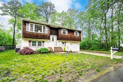 1112 Berkeley Avenue, Beachwood, NJ 08722 - Photo 1