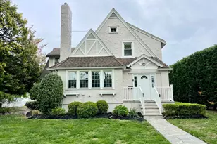 1 Roseld Ct, Deal, NJ 07723 - Photo 1