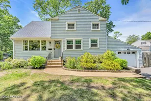 17 Maplewood Dr, Middletown, NJ 07748 - Photo 1