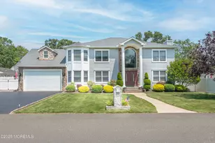 204 Spruce Dr, Brick, NJ 08723 - Photo 1