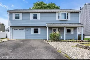 4 Harbor View Ln, Toms River Township, NJ 08753 - Photo 1