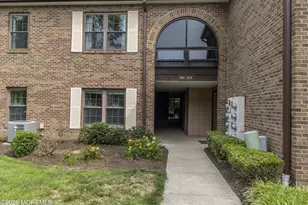 304 Wellington Pl, Aberdeen Township, NJ 07747 - Photo 1