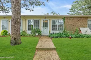 17 E Cambridge Cir, Manchester Township, NJ 08759 - Photo 1