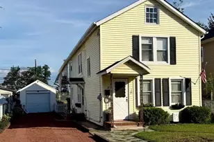 18 Pine St, Keyport, NJ 07735 - Photo 1