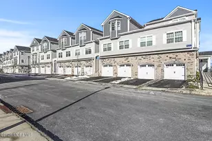 27 Emily Ct, Hazlet Township, NJ 07730 - Photo 1