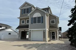 126 E Navasink Dr, Tuckerton, NJ 08087 - Photo 1
