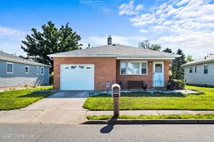 20 Liberta Dr, Toms River Township, NJ 08757 - Photo 1