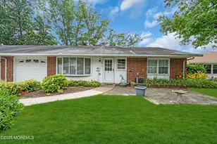 633A Huntington Dr, Lakewood, NJ 08701 - Photo 1