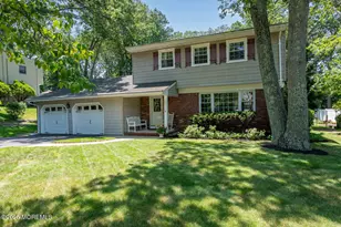 11 Woodmere Dr, Eatontown, NJ 07724 - Photo 1