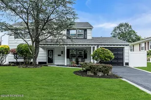 15 Inglewood Ln, Aberdeen Township, NJ 07747 - Photo 1