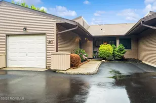 24 Ellsworth Ct, Red Bank, NJ 07701 - Photo 1