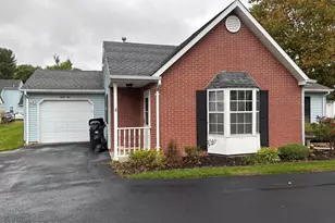 31 Farnworth Close, Freehold, NJ 07728 - Photo 1