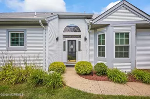 47 Gainsborough Ct, Manalapan Township, NJ 07726 - Photo 1