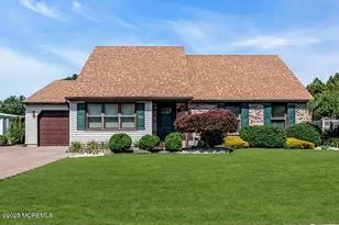 18 Laurel Crest Dr, Howell Township, NJ 07731 - Photo 1