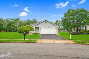 59 Mansfield Dr, Brick, NJ 08724 - Photo 1