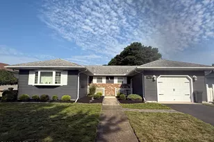 96 Chesterfield Ln, Toms River Township, NJ 08757 - Photo 1