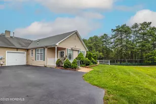 31 Walkabout Ct, Manchester Township, NJ 08759 - Photo 1