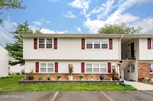 5 Pennsylvania Dr, Matawan, NJ 07747 - Photo 1