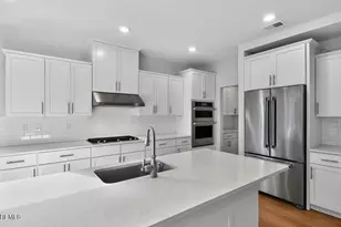 498 Central Ave, Atlantic Highlands, NJ 07716 - Photo 1