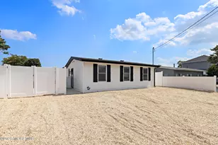 11 Charles Blvd, Beach Haven, NJ 08050 - Photo 1